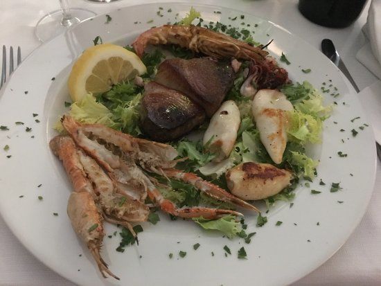 The Bar Under The Sea